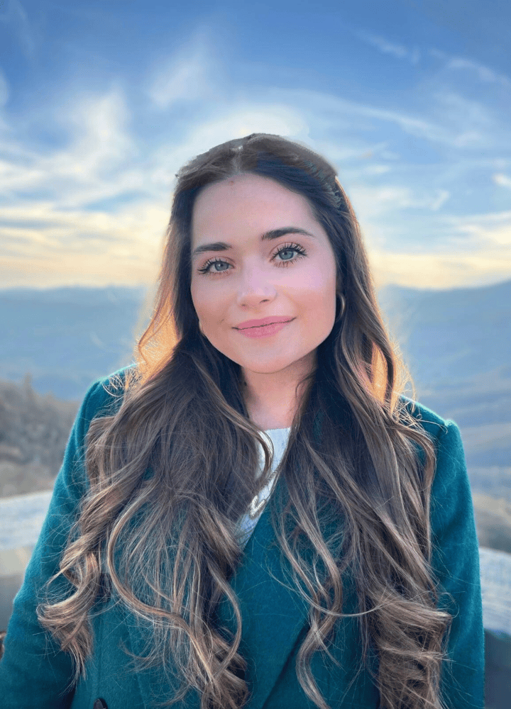 Brooke Godbold Pavona Parlor Beaufort Top Esthestician